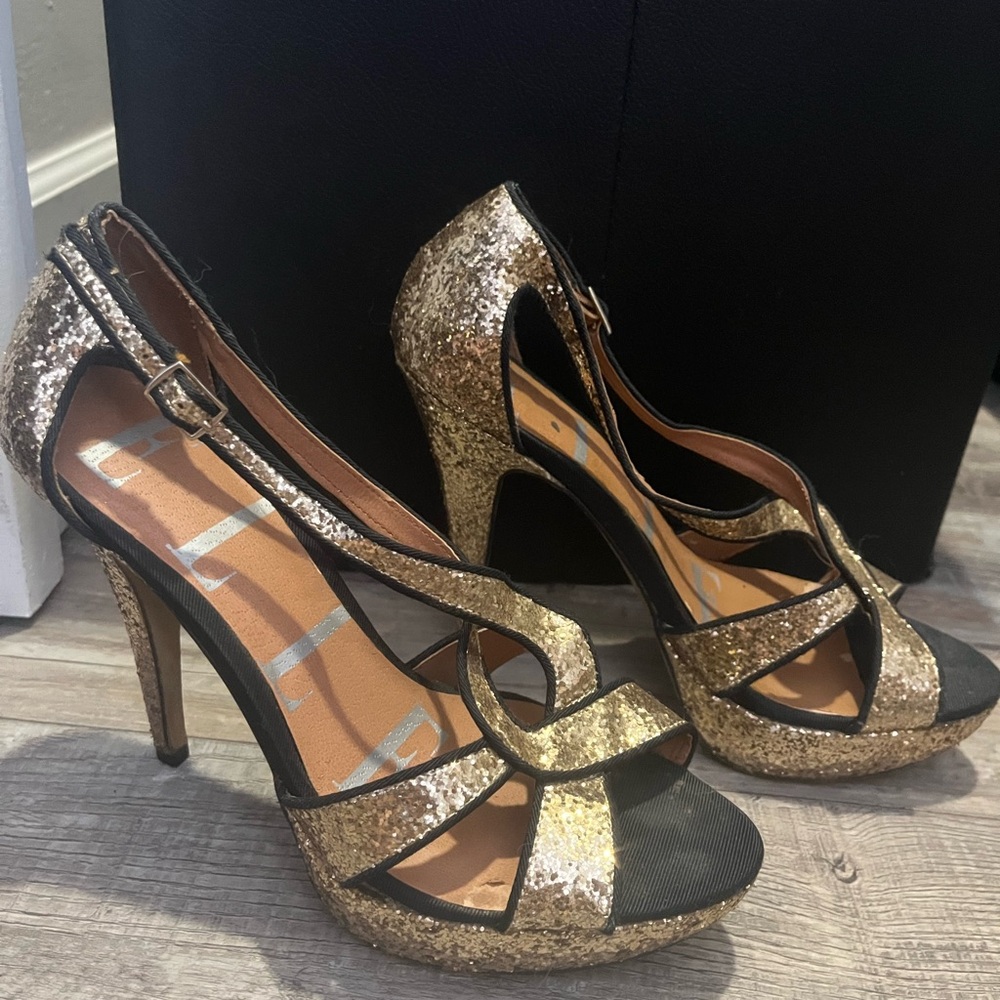 gold sparkly heels